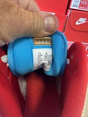 Size 3.5 (GS) - Jordan 1 Mid NC To Chi 2023