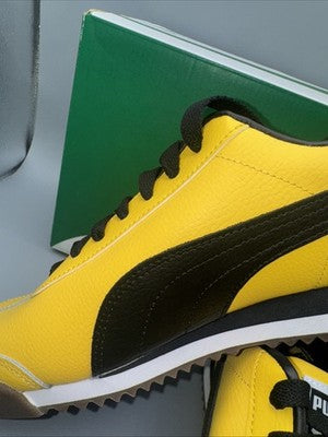 Men’s Puma Roma 24 Standard Yellow Black Mens Size 10  The “ Bruce Lee’s”