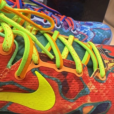 Kobe VIii “ What The “ Brand New Mens Size 9.5