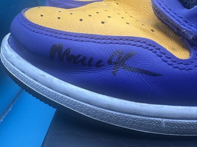 Magic Johnson Signed Left Nike Air Jordan 1 2022 Lakers Shoe Authenticated !!