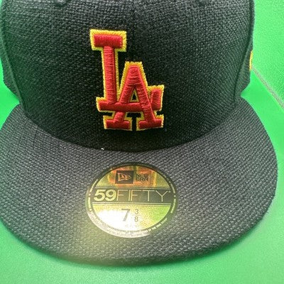 Los Angels Dodgers New Era 59/fifty Hat …..Size       7 3/8 Brand New !