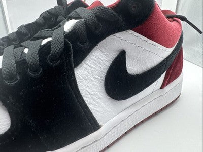 Size 10.5-Air Jordan 1 SE Low Velvet Black Toe W