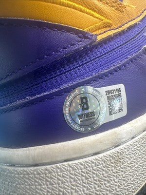 Magic Johnson Signed Left Nike Air Jordan 1 2022 Lakers Shoe Authenticated !!