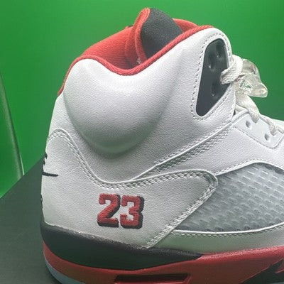 Size 11- Air Jordan 5 Retro 2025 Fire Red Brand New !