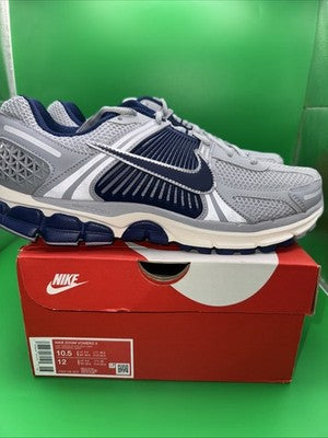 Size 10.5 - Nike Air Zoom Vomero 5 Yankees