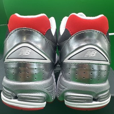 NEW BALANCE 2002R “ TINSEL” Men’s Size 10.5 Brand New Great Christmas Shoe!!
