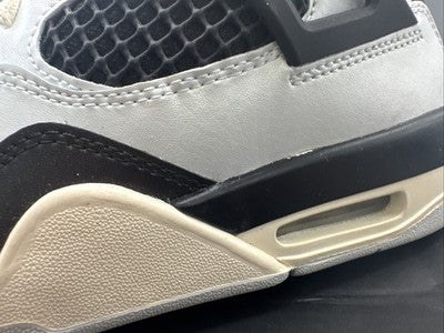 Air Jordan 4 - Platinum Gold Grade School Size 5.5 (ladies Size 7) Brand New!