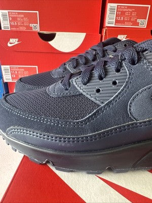 Size 10-Nike Air Max 90 Obsidian Michigan Colors !