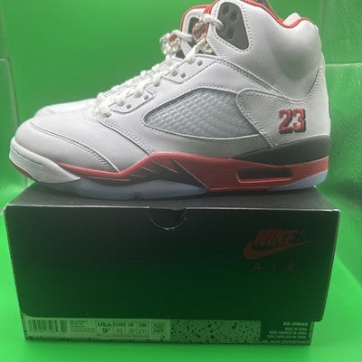 Size 11.5- Air Jordan 5 Retro 2025 Fire Red Brand New !
