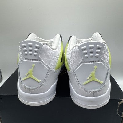 Air Jordan 4 Grade School “ Light Lemmon Twist” Women’s Size 2 Brand New!
