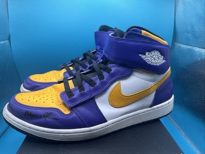 Magic Johnson Signed Left Nike Air Jordan 1 2022 Lakers Shoe Authenticated !!