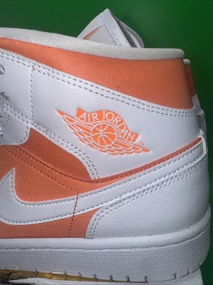 Men’s Jordan 1 “ Take 2” Men’s Size 7.5 Women’s Size 9 Worn Once !!