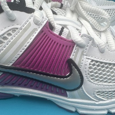 Nike Vomero Youth Size 7 (Ladies Size 8.5) Brand  New !