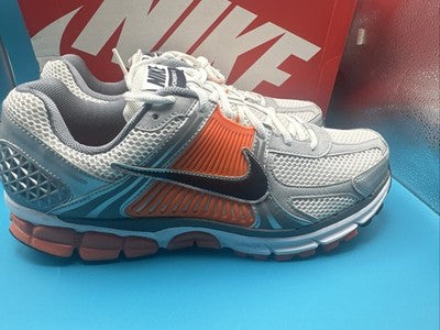 Nike ZOOM VOMERO 5 Platinum/orange Men’s Size 10 Brand  New!!!