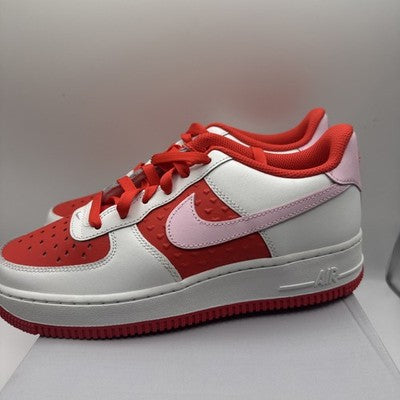 Air Force 1 Valentines 2025 Ladies Size 8 Brand New !