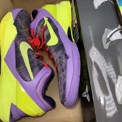 Size 11.5 - Nike Zoom Kobe 7 Supreme Christmas