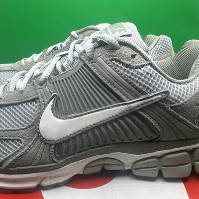 Men's Nike Zoom Vomero 5 Dark Stucco/Phantom Size 8 Brand New !