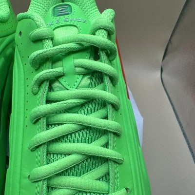 Size 7- Nike Shox R4 Green Strike W Brand New !