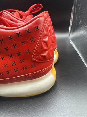 Kobe Liquid Gold “Reds” Men’s Size  11.5