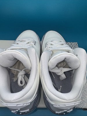 Jordan 3 Women’s “ sail Metallic Silver “ Size 10 Brand New !
