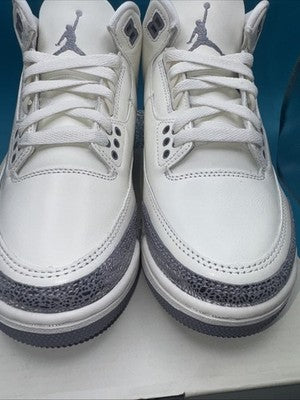 Jordan 3 Women’s “ sail Metallic Silver “ Size 7 Brand New !