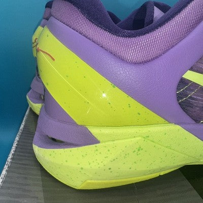 Size 11.5 - Nike Zoom Kobe 7 Supreme Christmas