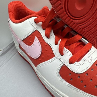 Air Force 1 Valentines 2025 Ladies Size 8 Brand New !
