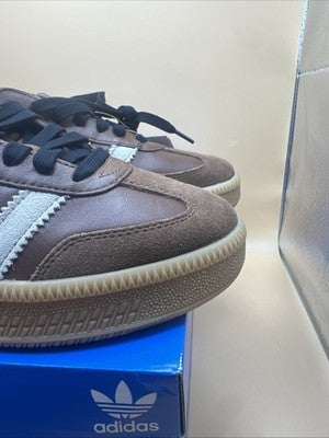 Adidas  Samba XLG Brand New Mens Size 9.5 Brand New ! Great Fall Color !!!!