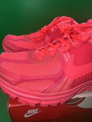 Size 9 - Nike Air Zoom Vomero 5 Hot Punch
