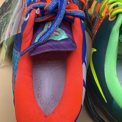 Kobe VIii “ What The “ Brand New Mens Size 9.5