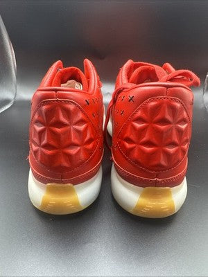 Kobe Liquid Gold “Reds” Men’s Size  11.5