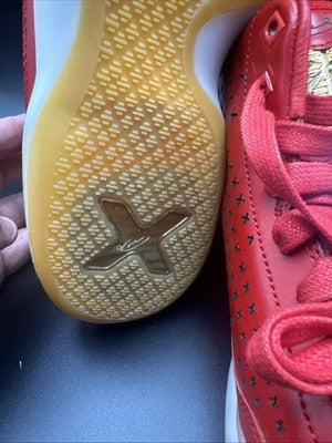Kobe Liquid Gold “Reds” Men’s Size  11.5