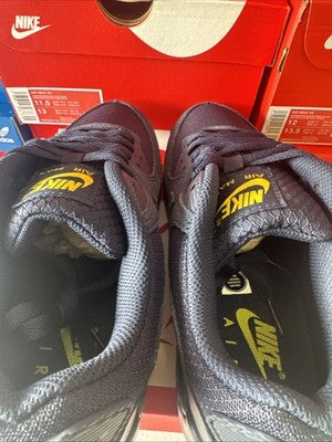 Size 10-Nike Air Max 90 Obsidian Michigan Colors !
