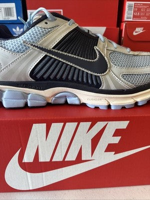 Size 9-Nike Air Zoom Vomero 5 Psychic Blue