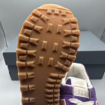 Size 6.5 -Women’s New Balance 574 Concord Grape Brand New !