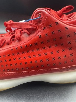 Kobe Liquid Gold “Reds” Men’s Size  11.5