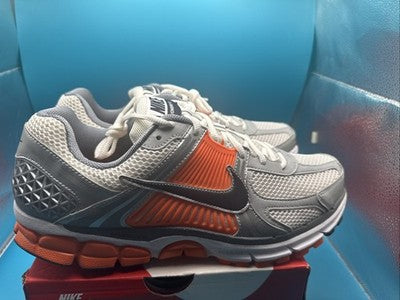 Nike ZOOM VOMERO 5 Platinum/orange Men’s Size 10 Brand  New!!!