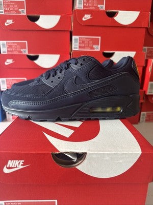 Size 9-Nike Air Max 90 Obsidian Michigan Colors !