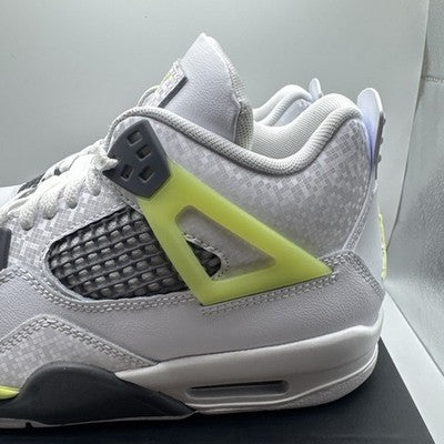 Air Jordan 4 Grade School “ Light Lemmon Twist” Women’s Size 8.5 Brand New!