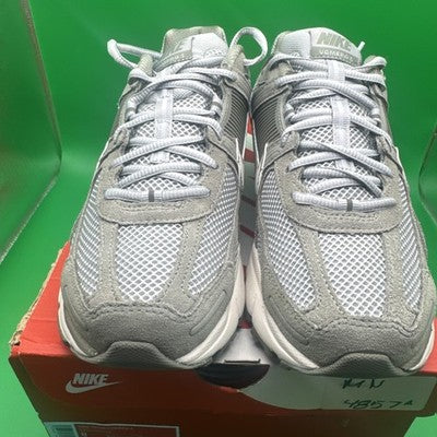Men's Nike Zoom Vomero 5 Dark Stucco/Phantom Size 8 Brand New !