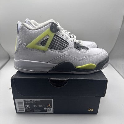 Air Jordan 4 Grade School “ Light Lemmon Twist” Women’s Size 2 Brand New!