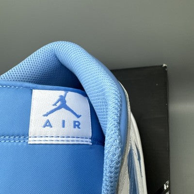 Size 11.5- - Air Jordan 1 Mid Legend Blue