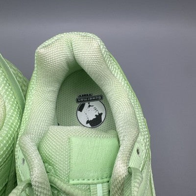 Men’s Size 13-Nike Air Zoom Vomero 5 Vapor Green