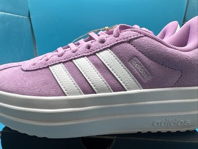 Women’s Size  8-Adidas  bold platform sneaker Brand New Retails For $110