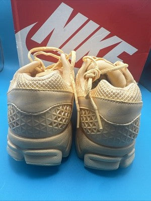 Nike Zoom Vomero 5 Mens Size 9 Gold Yellow Brand New !