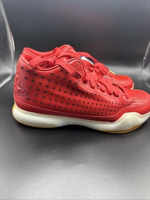Kobe Liquid Gold “Reds” Men’s Size  11.5