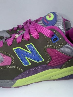 Size 10 - New Balance Stray Rats x 580 Tribute to 2007 - Dark Moss