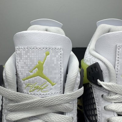 Air Jordan 4 Grade School “ Light Lemmon Twist” Women’s Size 7.5 Brand New!