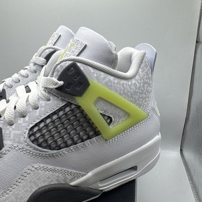 Air Jordan 4 Grade School “ Light Lemmon Twist” Women’s Size 8.5 Brand New!