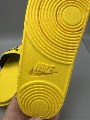 Nike x Kobe Bryant Offcourt Slide Lightning Men Slides Men’s Size 10 Brand New !